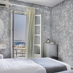 Double or Twin Room Sea View